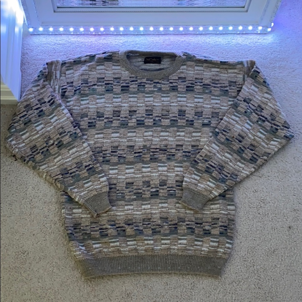 Vintage 2000’s Sweater